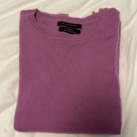 Tahari 100% Cashmere sweater - Picture 1 of 3